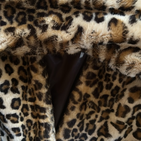 Calvin Klein Faux Leopard Coat - Picture 3 of 5
